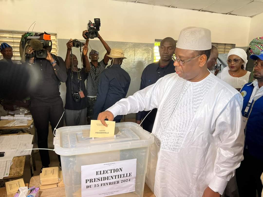 MACKY SALL APRES SON VOTE A FATICK : «Les bureaux de vote vont parler, cela reflétera le vote des Sénégalais»