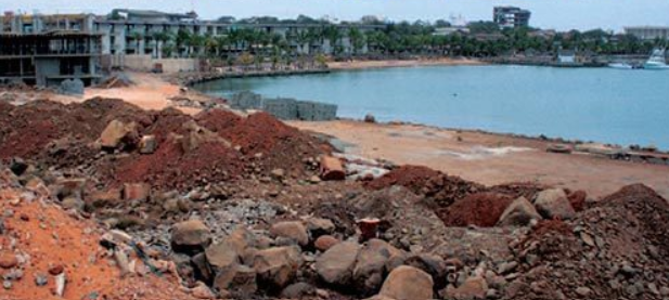 Toutes les constructions suspendues sur la corniche