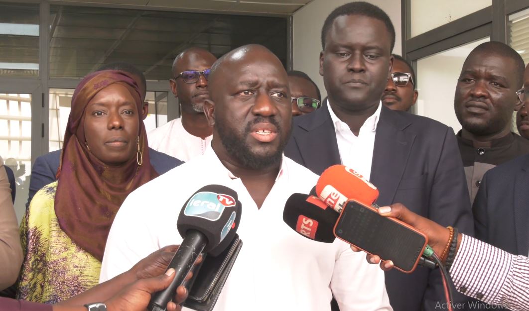 Le ministre Alioune Sall en visite dans les centres numériques : Une impulsion vers la souveraineté numérique