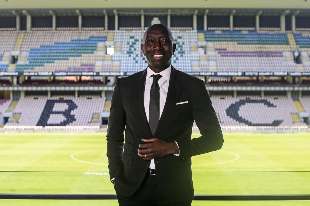 Fary Faye, l’ancien attaquant des Lions du Sénégal, est le nouveau président de Boavista : le ministère des Sports lui adresse des félicitations
