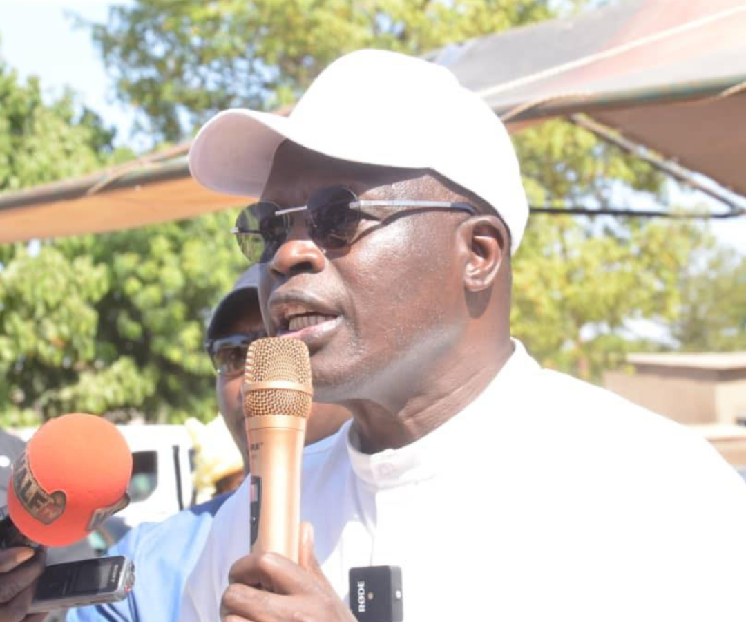 Khalifa Sall, ses portables à la levée du corps de Gaston Mbengue