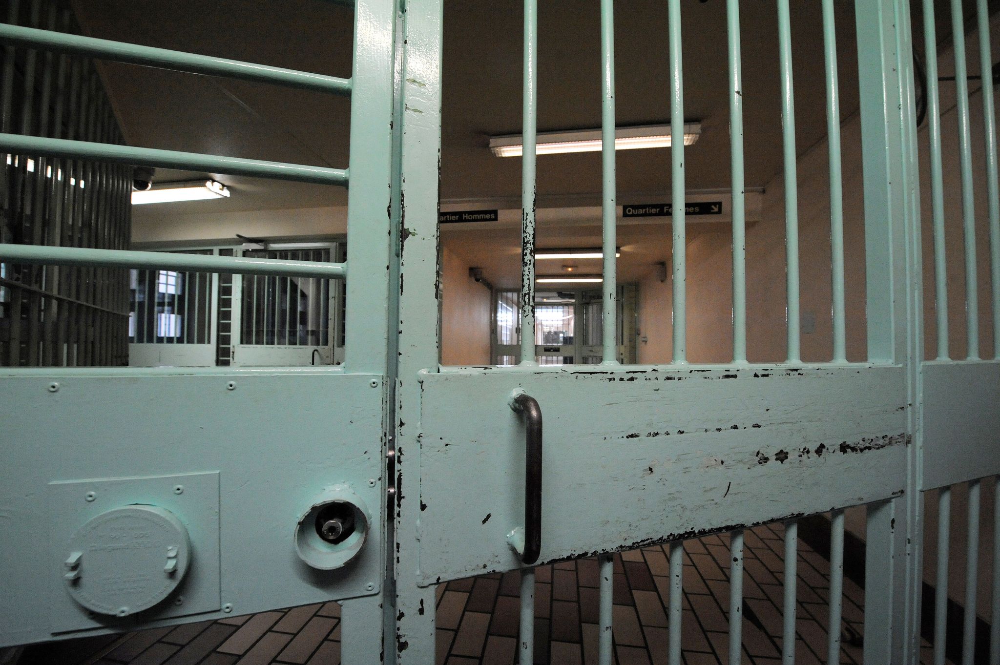 DES TELEPHONES, DES COUTEAUX, DU CHANVRE INDIEN SAISIS PAR LES GARDES PENITENTIAIRES : Les meneurs de la mutinerie «démasqués», l’enquête suit son cours, le directeur nie encore les blessés