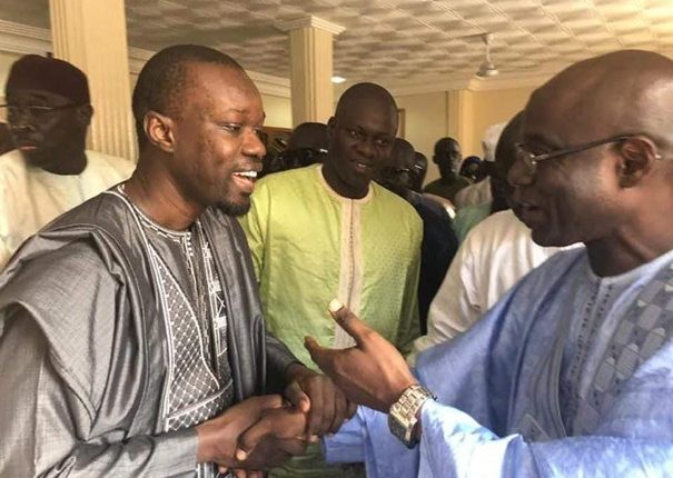 Thierno Alassane Sall critique Ousmane Sonko pour la « théâtralisation politique » à Colobane