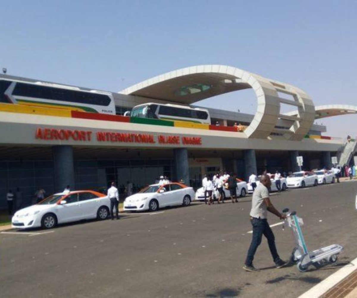 TENSIONS A L’ Aéroport international Blaise Diagne (AIBD) La Direction générale assume, dit être ouverte aux négociations et réaffirme sa volonté d’installer la rigueur, la transparence, l’efficience et l’équité