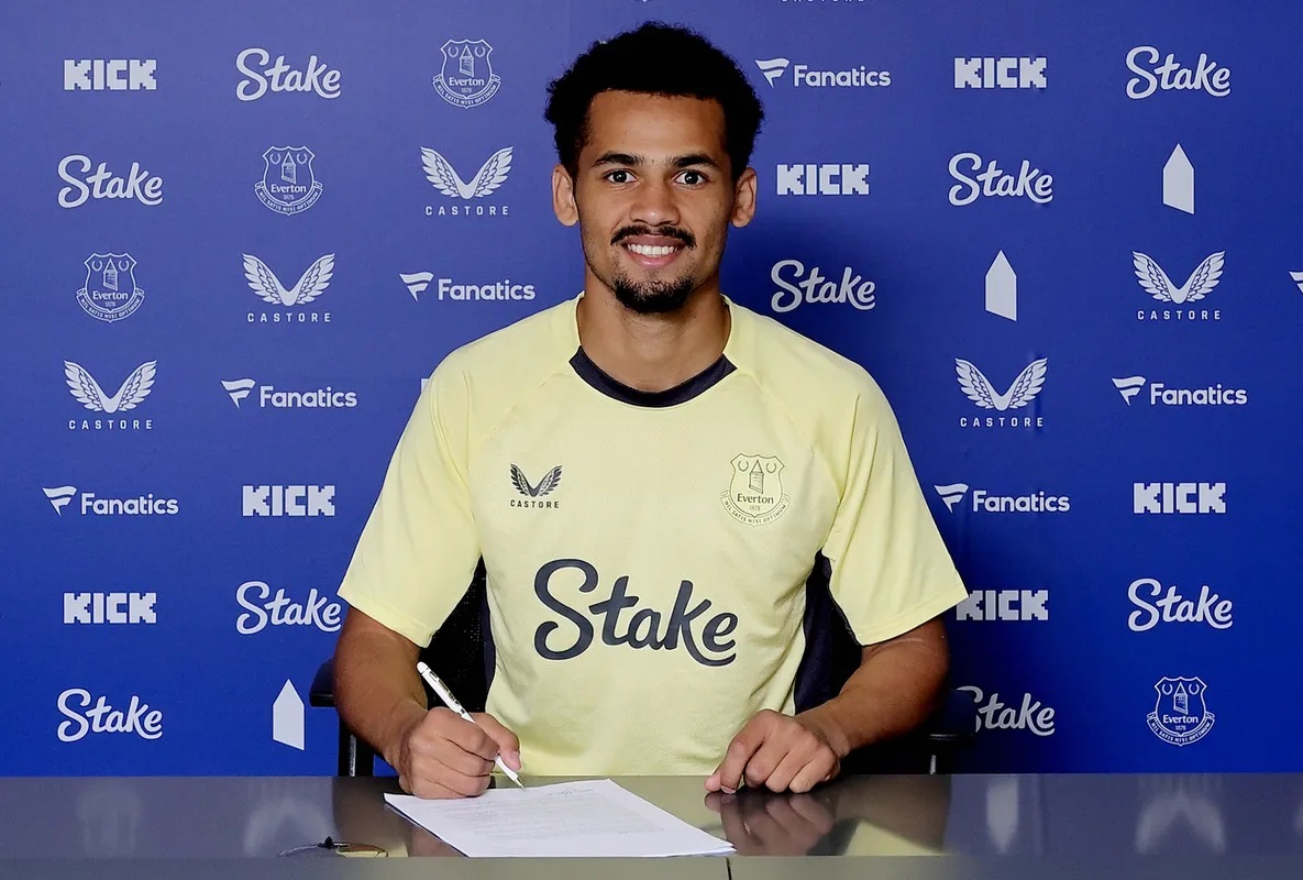 APRES UNE SAISON PASSEE A L'OLYMPIQUE DE MARSEILLE : Iliman Ndiaye débarque à Everton pour 20 millions d'euros