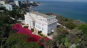 Le palais rénové pour s’adapter à la situation polygame du Président