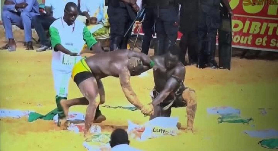 TEST ANTIDOPAGE APRES LE COMBAT ROYAL : Modou Lo s'aligne, Siteu refuse à ses risques et périls