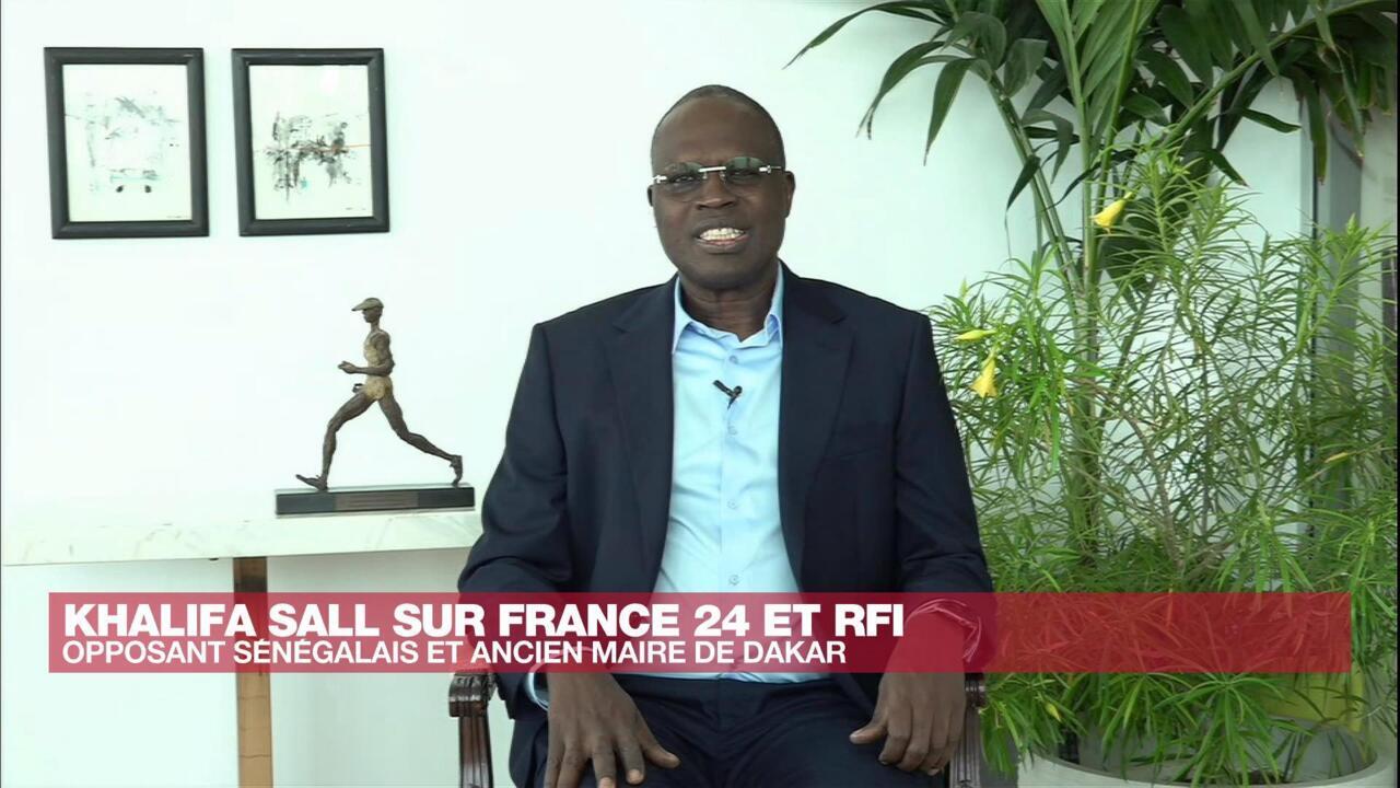 Khalifa Sall hors du pays