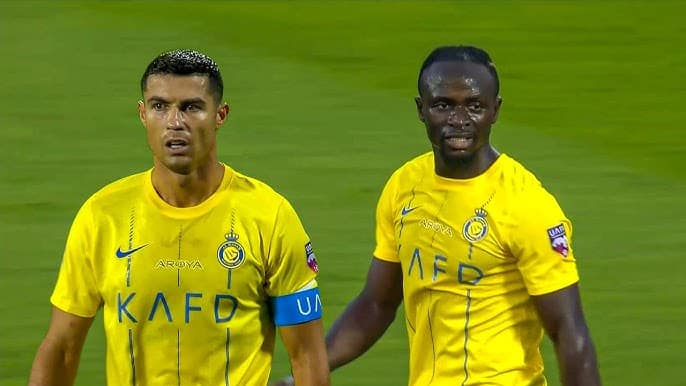 SADIO MANÉ BALAYE LES RUMEURS DE DEPART : «Je reste engagé avec Al-Nassr»