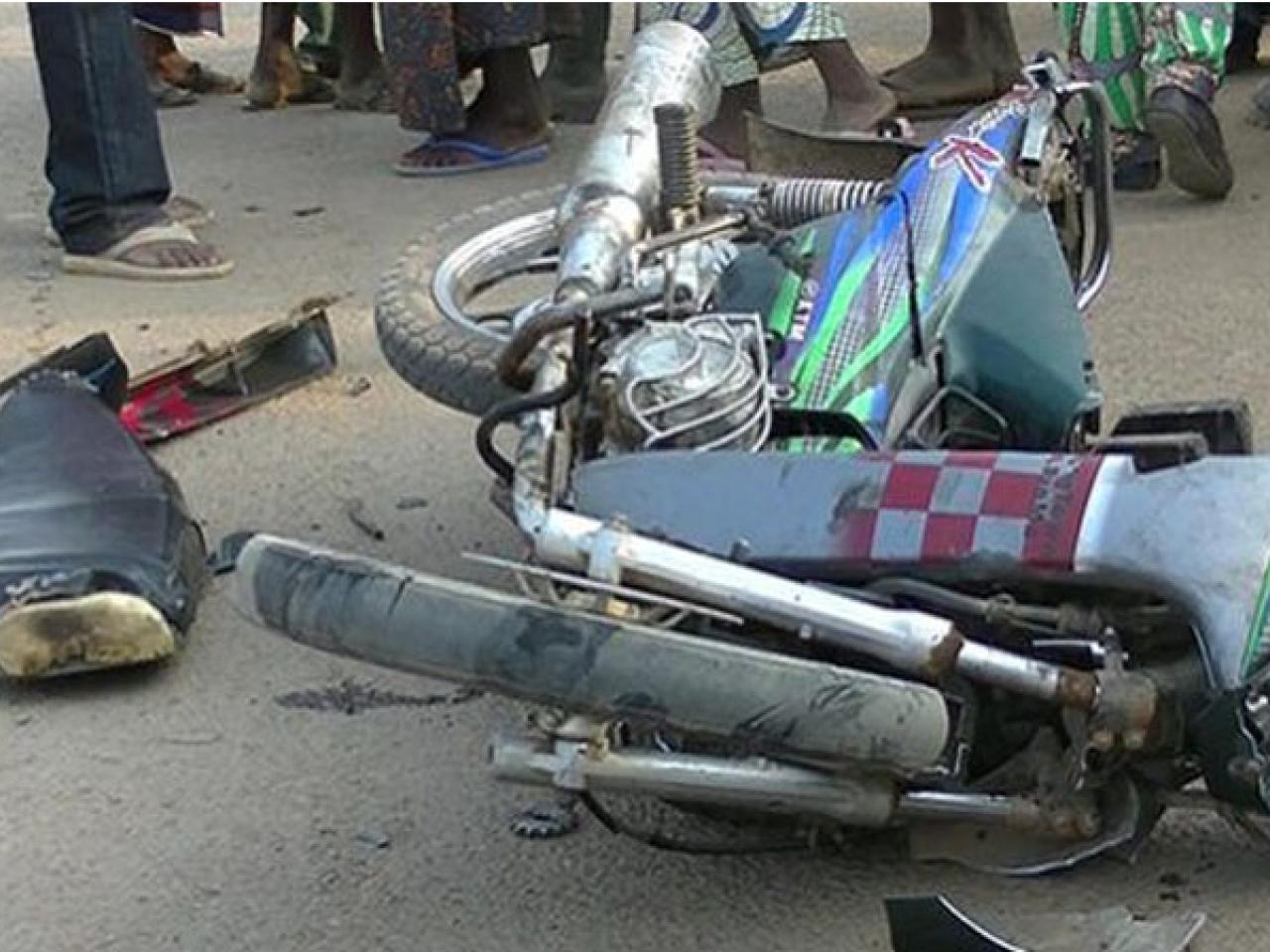 RAID D’AGRESSEURS ARMES À DIAMAGUENE : Un Jakartaman sauvagement poignardé par un redoutable gang à moto