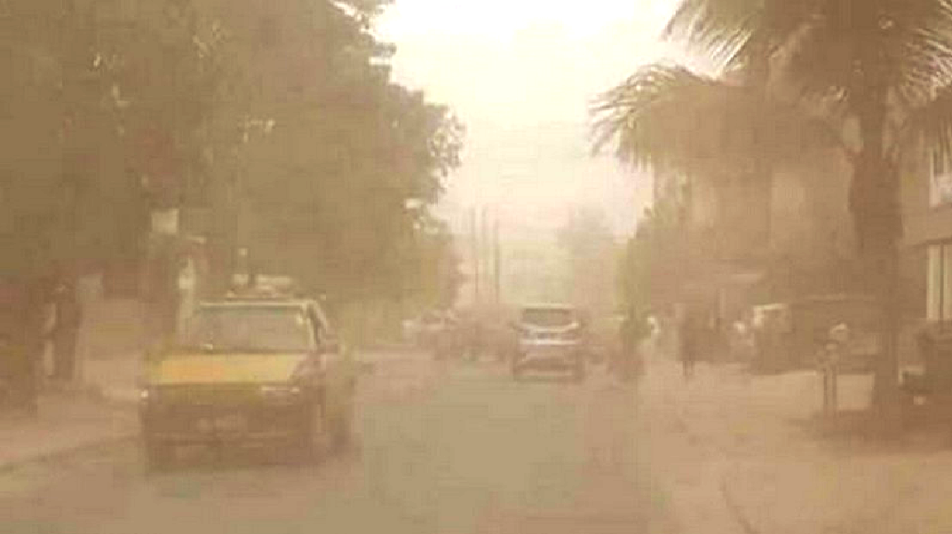 Poussière jusqu'à demain jeudi