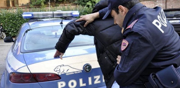ITALIE : Un Sénégalais de 39 ans arrêté pour vol d’une valeur de 800 euros dans un magasin de vêtements