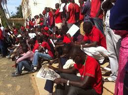 Grogne des amicales d’étudiants