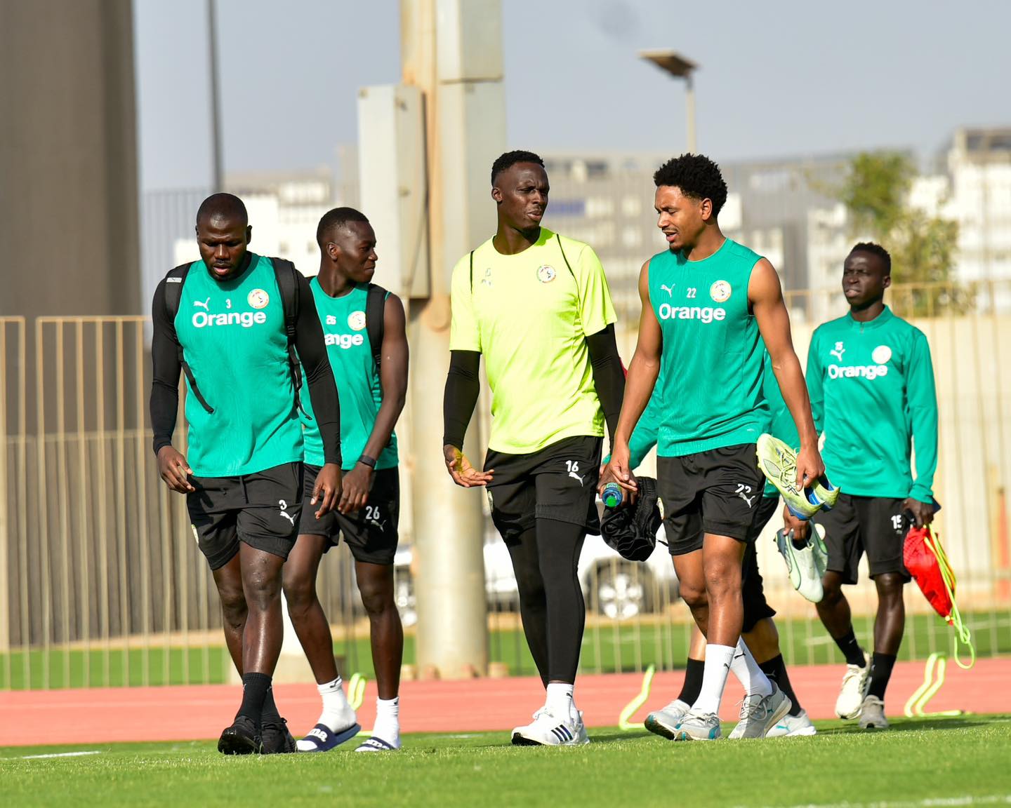 POUR AFFRONTER LE SOUDAN CE SAMEDI 22 MARS 2025 AU STADE DES MARTYRS DE BENINA : Les Lions de la Teranga sont arrivés hier à Benghazi