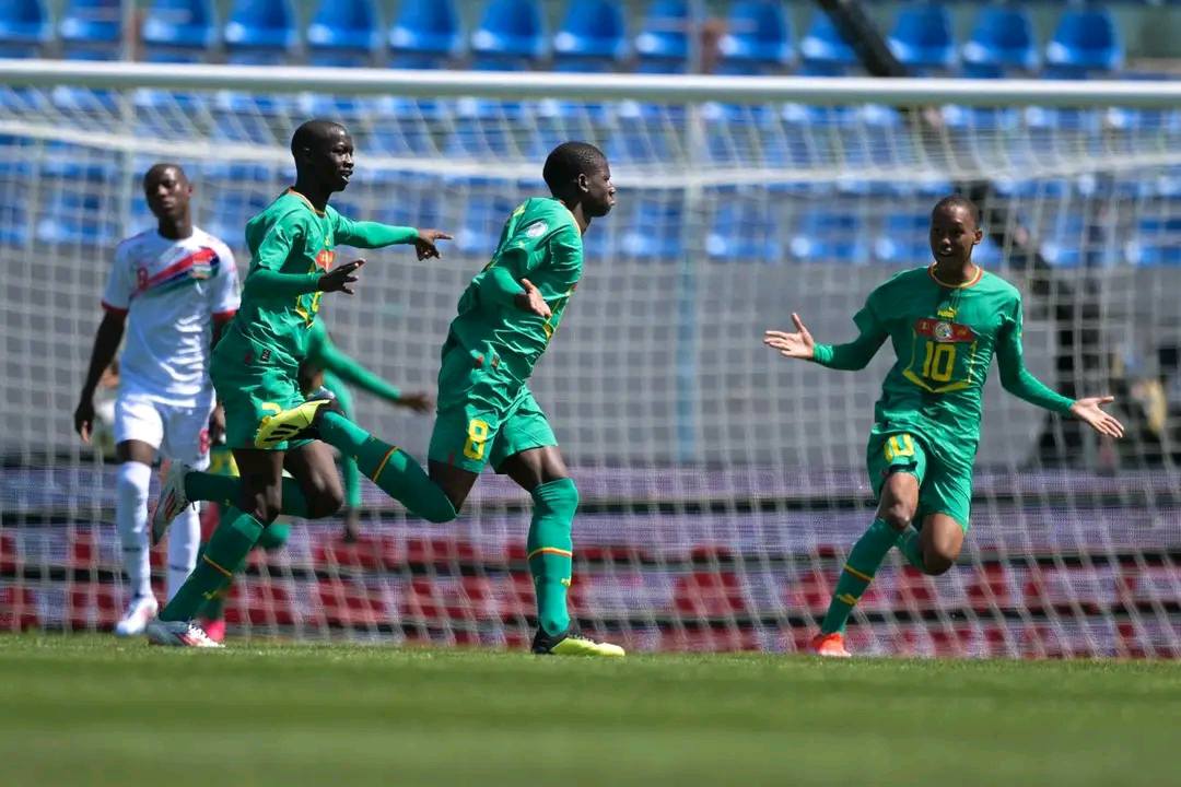 CAN U17 : LES LIONCEAUX RÉUSSISSENT LEUR ENTRÉE EN LICE Le Sénégal s’impose sur la plus petite des marques face à la Gambie