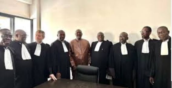 Les avocats de Farba face à la presse lundi