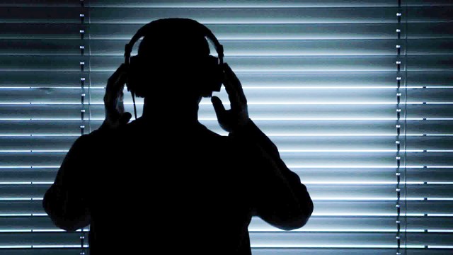 Des politiciens et personalités sous écoute ?