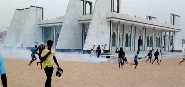 DRAME POLICIER A CAMBÉRÈNE : La famille religieuse exige le respect des lieux, le ministre de l’Intérieur promet des enquêtes impartiales, Sonko sur place demain