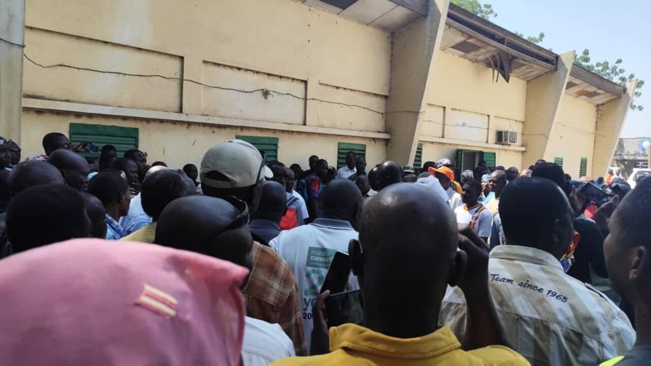 Ex-travailleurs des bases militaires Françaises