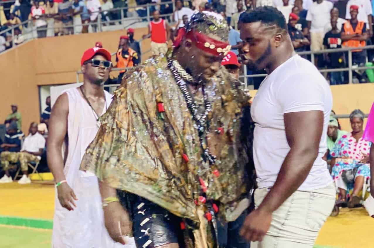 ECHOS DE L'ARÈNE   Siteu : « Franc est facile à battre mais il faut d’abord que je m’occupe du grand (Modou Lô) … »