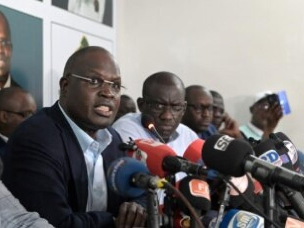 ÉCONOMIE ET GOUVERNANCE : Le Front pour la défense de la démocratie et de la République étrille le Plan de redressement économique d’Ousmane Sonko