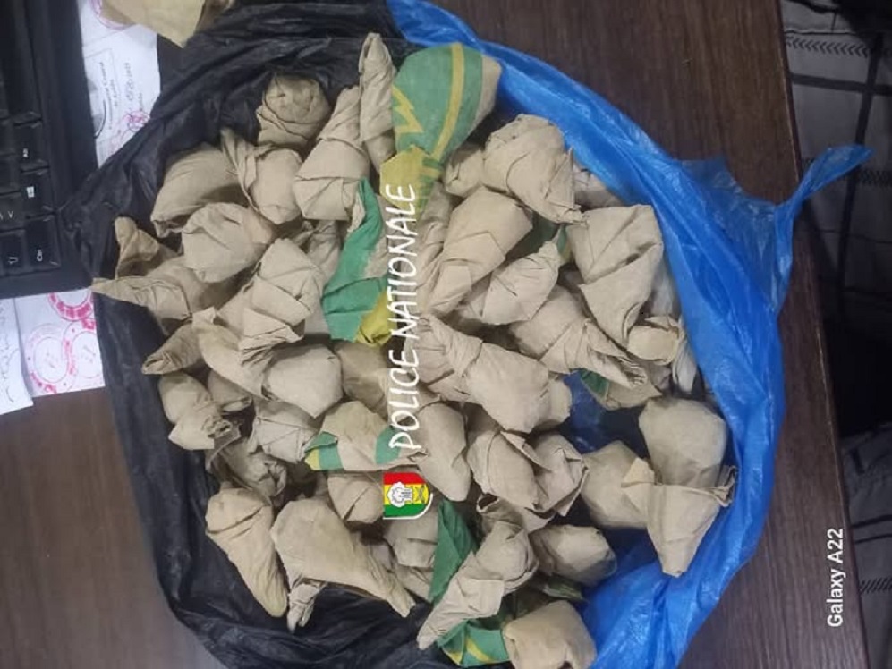 60 cornets de chanvre indien