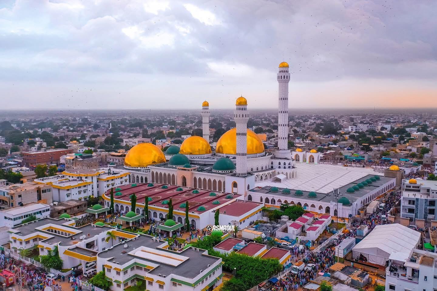 GAMOU 2025 : Tollé autour des emballages commerciaux floqués de photos de guides religieux