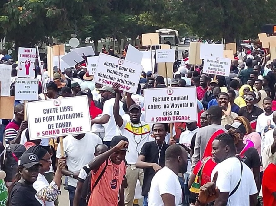 LE MOUVEMENT « RAPPEL À L’ORDRE » MET EN GARDE LE RÉGIME DE PASTEF : La rue gronde contre le tandem Diomaye-Sonko et promet l’escalade tant que les « détenus politiques » ne sont pas libérés