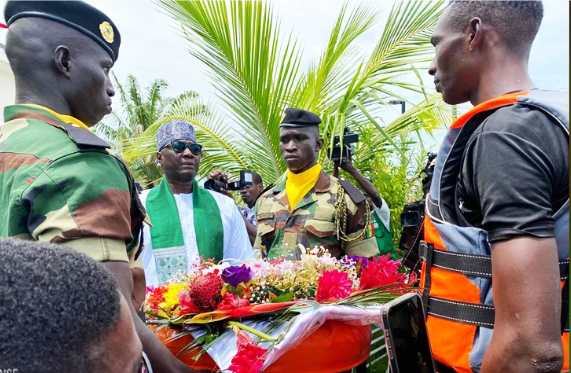 COMMÉMORATION DES 23 ANS DU NAUFRAGE DU BATEAU LE JOOLA : À Ziguinchor, l’État réaffirme sa solidarité aux victimes du Joola et promet d’accélérer le développement de la Casamance