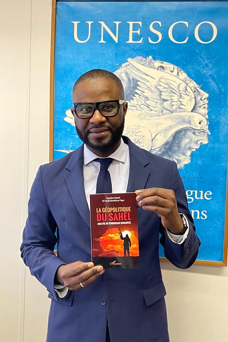 SEYDOU KANTE, DOCTEUR EN GÉOPOLITIQUE, ANCIEN DIPLOMATE À L'UNESCO, CONSULTANT INTERNATIONAL, … SUR LE NOUVEAU CHEF DE LA DIPLOMATIE SÉNÉGALAISE « Fédérer un caucus africain sur la dette, le climat et l’énergie, renforcer la coordination entre tutell