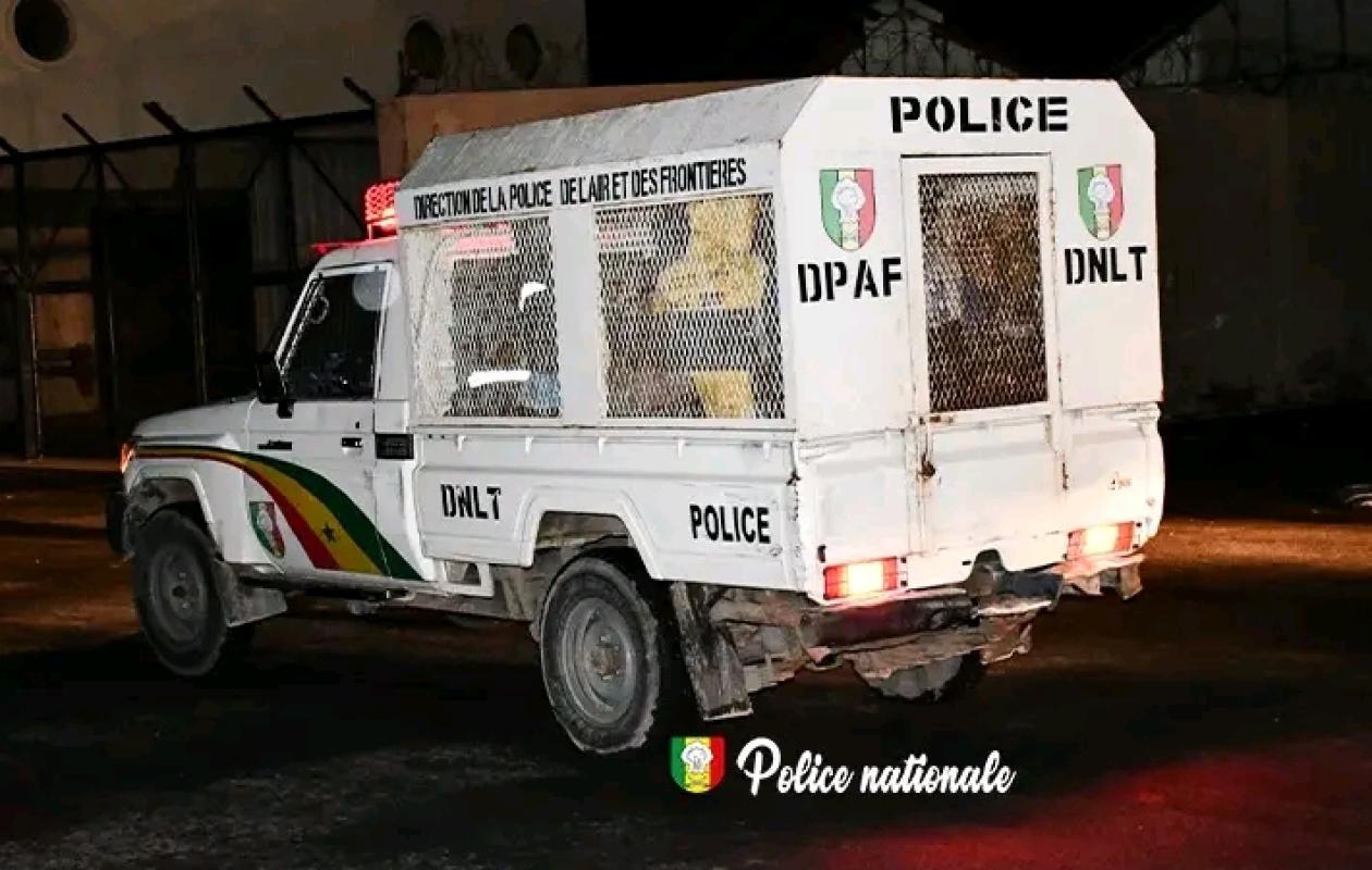 Complicité de traite de personnes, escroquerie : deux suspects déférés par la DNLT