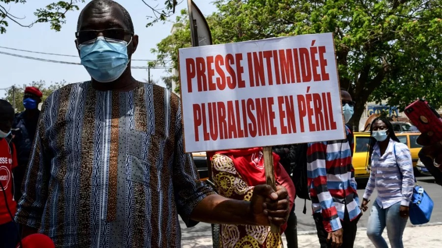 FACE À LA RÉPRESSION, LA PRESSE SÉNÉGALAISE S’UNIT : Naissance du Front pour la Défense de la Liberté de la Presse (Fdlp)