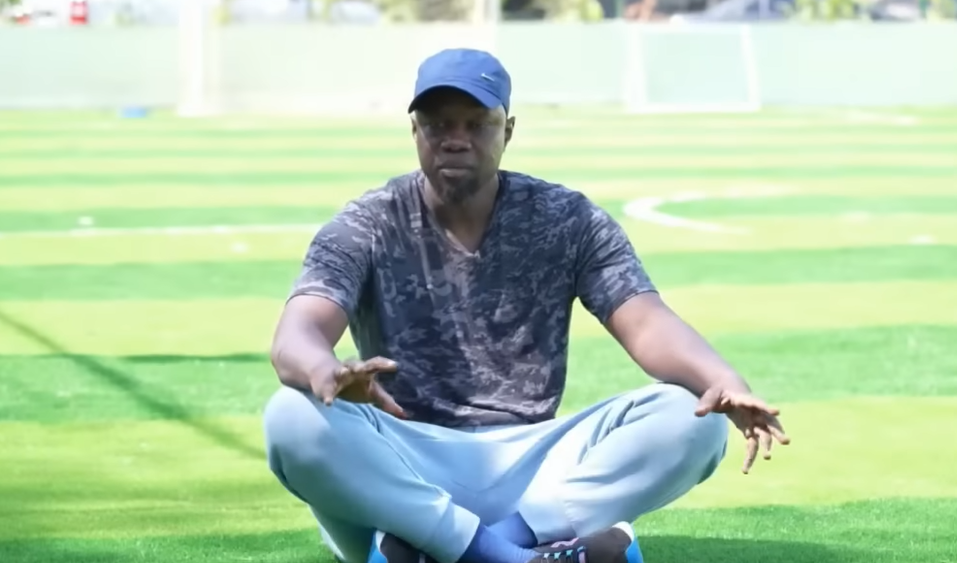 Dans quel terrain était Sonko ?