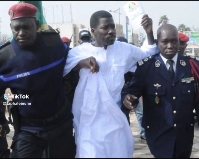 L’Honneur de la Confrontation : Un Parcours Politique au Service de la République