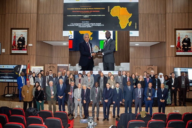 DOUBLE CONSÉCRATION POUR LE SÉNÉGAL : Le professeur Massamba Diouf s’impose au cœur du leadership africain de l’enseignement supérieur