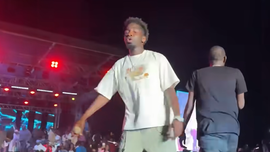 Le jeune VJ fait sensation, salle pleine