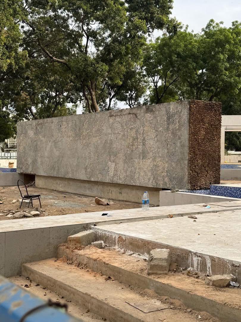 DESTRUCTION D’UNE ŒUVRE DE PAPA IBRA TALL À THIÈS : Le ministère de la Culture condamne avec fermeté et exige des explications au maire