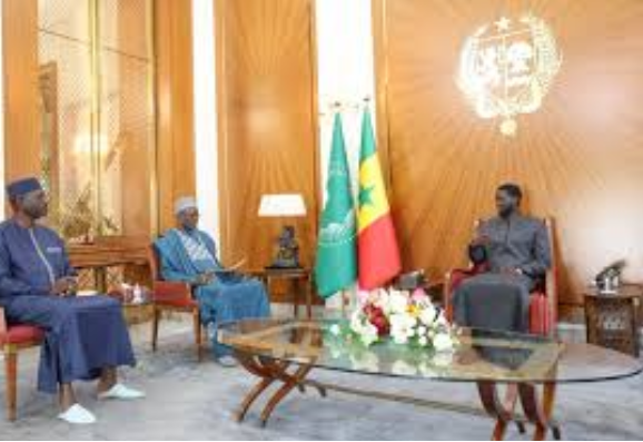 Palais : Elimane Diouf  secrétaire général (Csa) reçu en audience par Diomaye