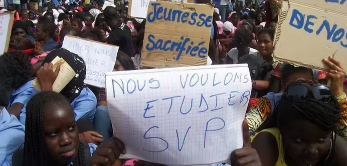 Alerte sur la grève des élèves dans des lycées de la banlieue dakaroise