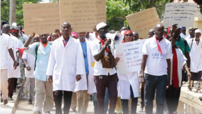 Le Syndicat des médecins soutient les étudiants