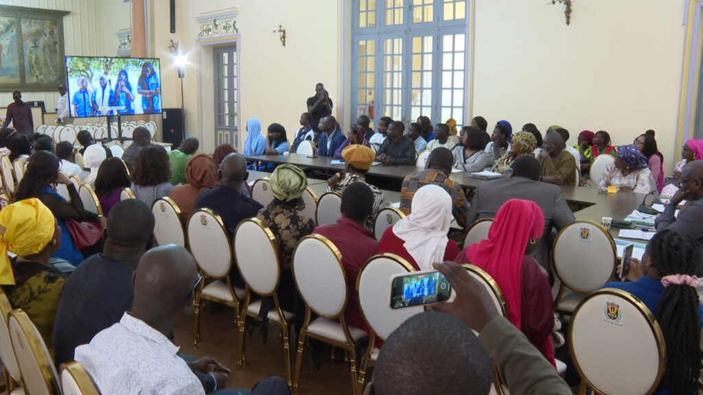 DROIT, CIVISME ET CITOYENNETE : La Ville de Dakar et « Bosembo Deggu » forment 3000 élèves aux droits et devoirs