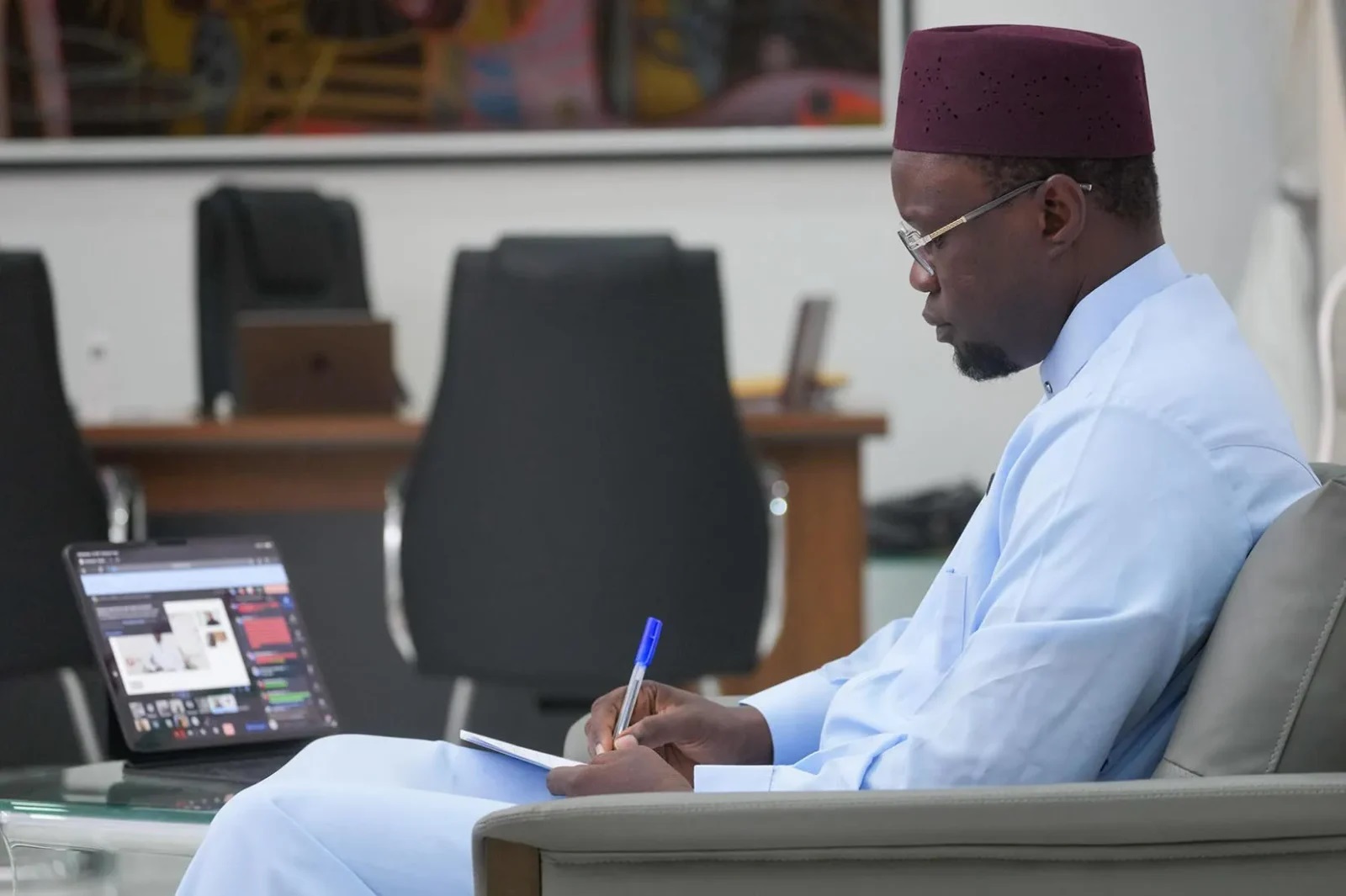 «WAXTAAN AK PROS» Ousmane Sonko expose ses différends avec Diomaye, revendique la primauté du Pastef et recadre sa base