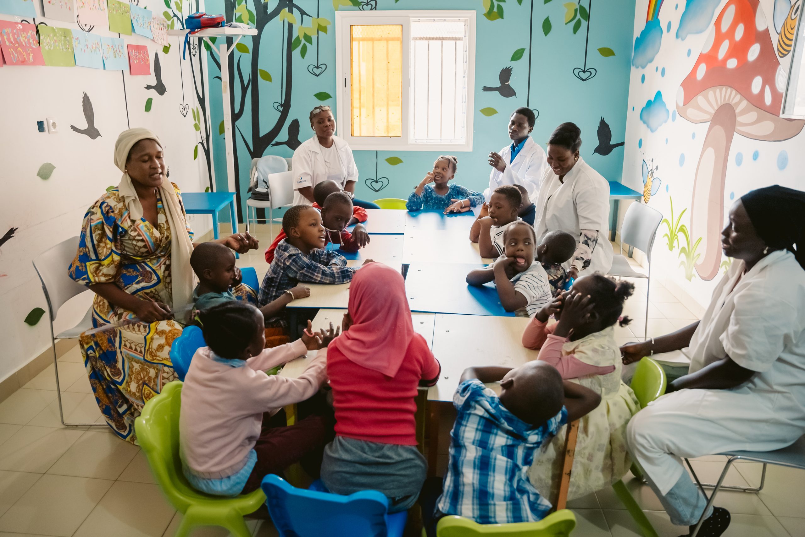FAUTE DE MOYENS FINANCIERS, LES MAISONS JAUNES DE MALIKA ET DE MBOUR FERMÉES : Plus de 200 enfants autistes, trisomiques et d'Imc affectés