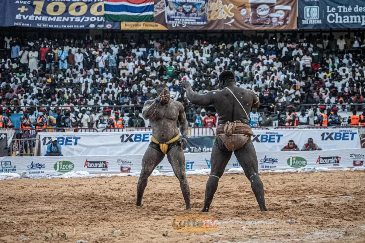 DISCIPLINE DANS L’ARENE : Sa Thiès, Roi des arènes… mais sanctionné de 2,5 millions F Cfa par la Fsl