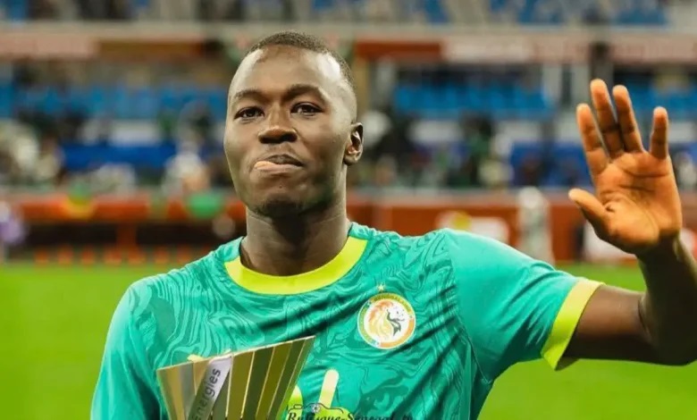 PAPE GUEYE REFUSE DE RENDRE SA MEDAILLE ET REVENDIQUE LE SACRE DU SENEGAL : "Le monde entier sait très bien que la coupe a été gagnée par le Sénégal"