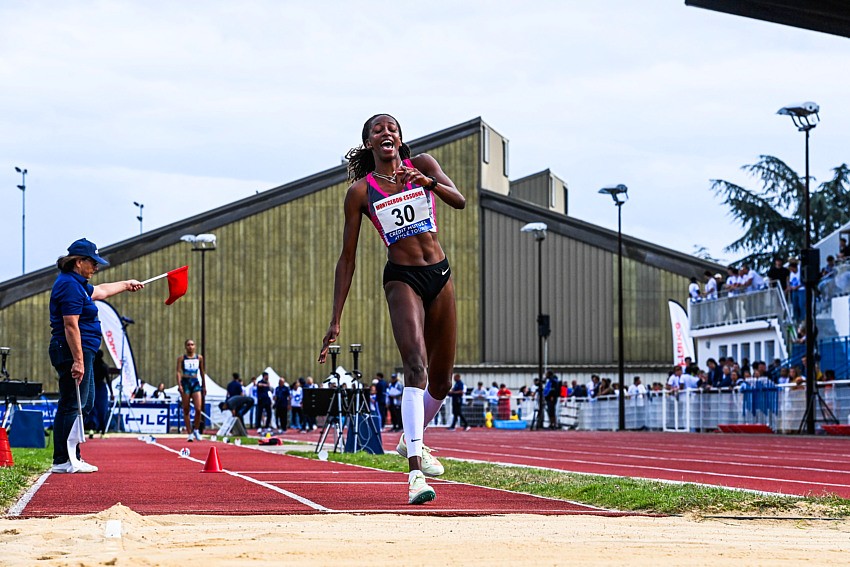 ATHLETISME – RECONNAISSANCE NATIONALE ET AMBITION OLYMPIQUE : Saly Sarr honorée par le ministère des Sports et la Fédération sénégalaise d’athlétisme