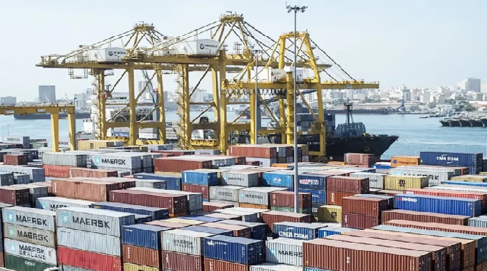 BULLETIN MENSUEL DES STATISTIQUES DU COMMERCE EXTERIEUR MARS 2026 : Le solde de la balance commerciale passe d’un déficit de -60,1 milliards à un excédent 183,8 milliards