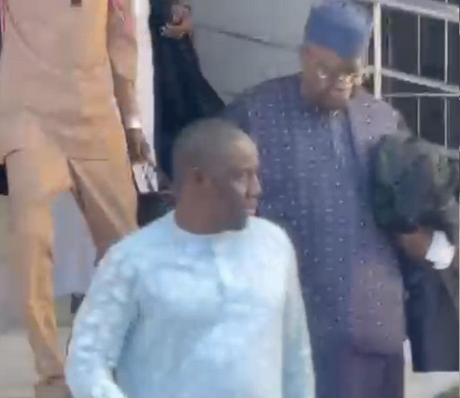 EXECUTION DU MANDAT DE DEPOT : Pape Malick Ndour envoyé en prison ; ses avocats s’arment pour le tirer d’affaire