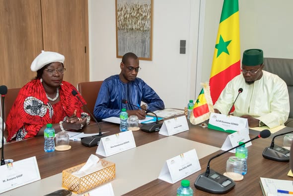 RÉUNION DU BUREAU DE L’ASSEMBLÉE NATIONALE : Ousmane Sonko préside sa première et acte le retour de deux anciens ministres à l’hémicycle