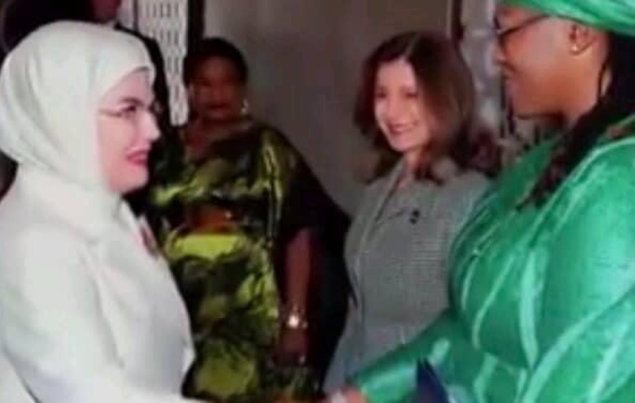 L'ancienne Première dame Marième Faye Sall  était l’invitée d’honneur de la Première dame de Turquie , Emine Erdoğan pour le Forum mondial "Zéro Déchet" .